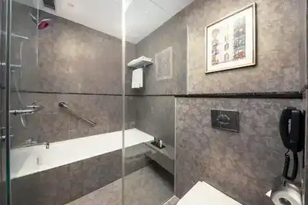 The Mercer - 36