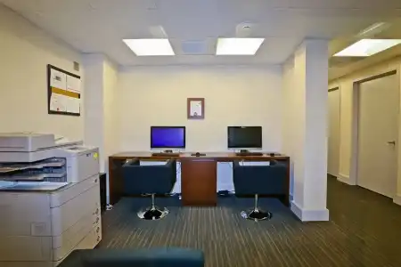 Pelican Residence at One Broadway - 14