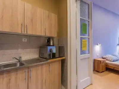 Hostel 70S - 57