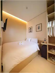 Cool Living - 3