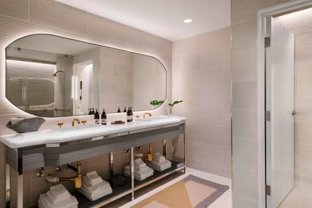 The Line Austin - 81