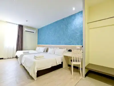 Pantai Inn - 17
