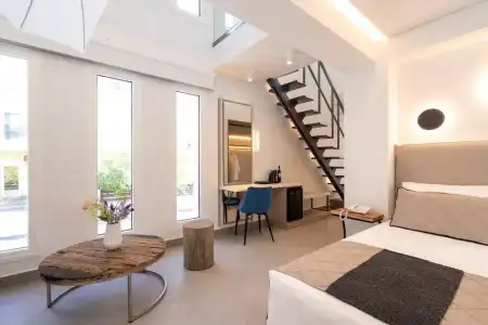 Mirablue Luxury Residences - 210