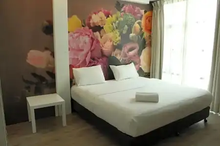 V Garden - 52