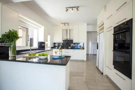 Meneou Beachfront Villa Sunset - 72