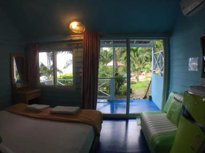 Naiharn On The Rock Resort - 17