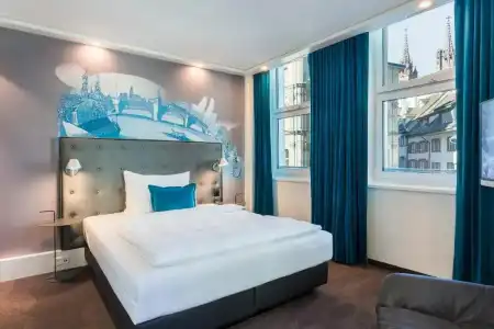 Motel One Basel - 36