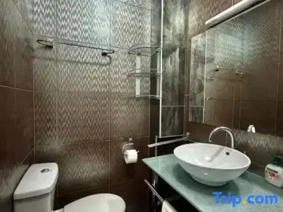 Sun Rose Apartments - 235