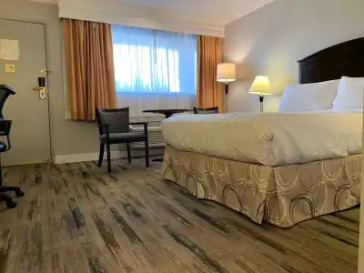 Best Western Plus Burnaby - 53