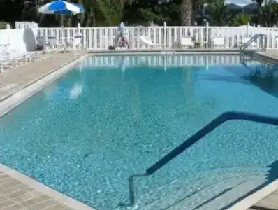 Gulfview Manor Resort - 13