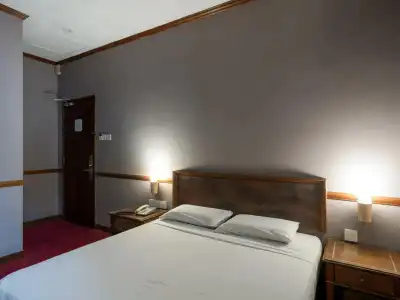 Four Chain View - 2