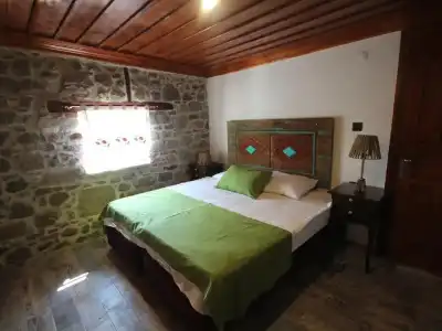TAŞKONAK - 48