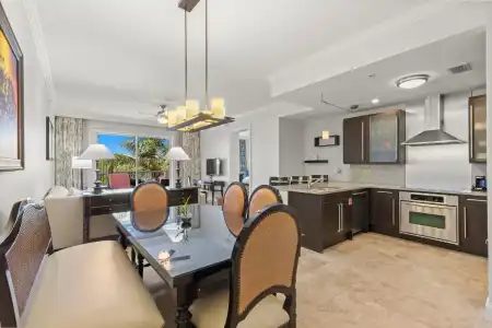 Beachside Resort & Residences - 37