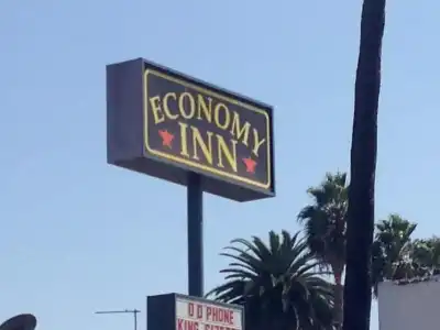 Economy Inn Hollywood - 4