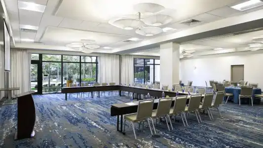 EVEN Miami - Airport by IHG - 20