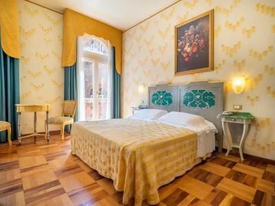 Rosetta Perugia Tapestry Collection by Hilton - 33