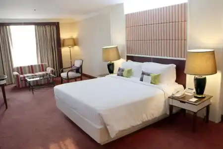 Golden Tulip Sovereign Bangkok - 49