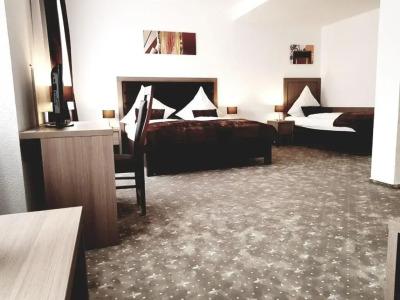 Dormir (Adult Only) - 16