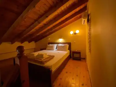Symi Garden Studios - 41