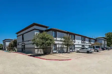 Quality Inn & Suites Irving DFW Airport South - 22