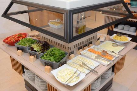 Holiday Inn Istanbul City - 12