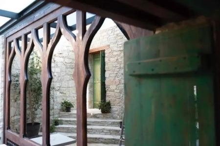 Oinou Strata - Adults Only - 84