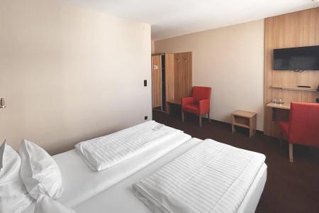 Garner Stuttgart - Zuffenhausen by IHG - 39