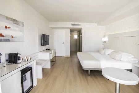 Aequora Lanzarote Suites - 38