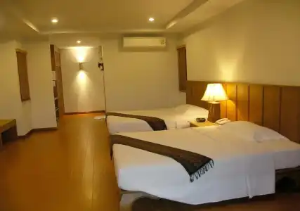 Sailom Resort Bangsaphan - 4