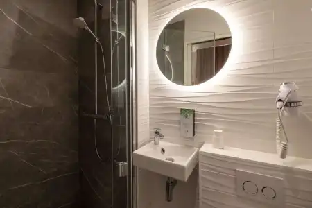 Campanile PRIME - Caen Centre Gare - 75