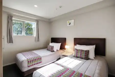 Ellerslie Palms Motel - 43