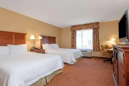 Hampton Inn & Suites Florence-North-I-95 - 57