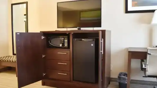 Holiday Inn Express Golden-Kicking Horse by IHG - 57