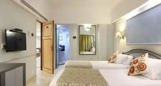 The Emerald & Executive Apartments - 101