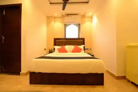 Grand Lotus Inn - 68