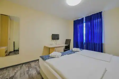 Münchner Hof - 112