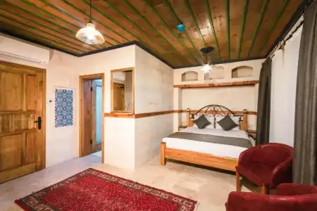 Sapphire Stone House - 43