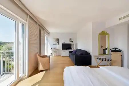 Hirschen in Freiburg-Lehen - 100