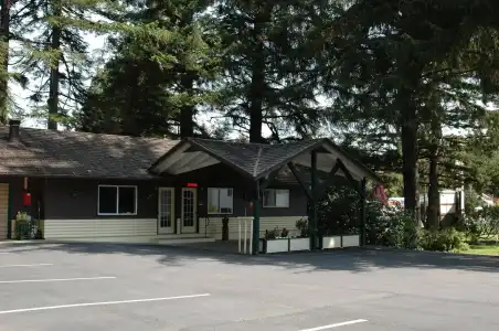 Park Motel and Cabins - 10
