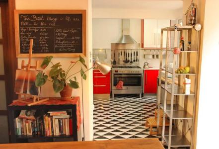 Two Pillows Boutique Hostel - 25