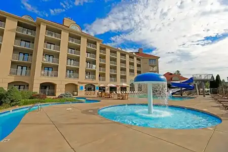 Music Road Resort Inn - 52
