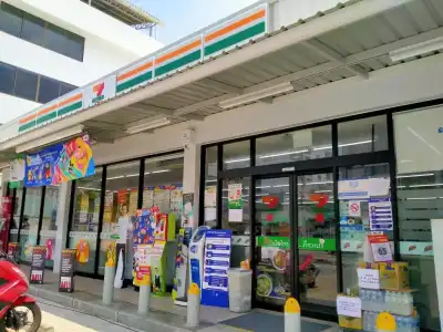 SiRi Ratchada Bangkok - 39
