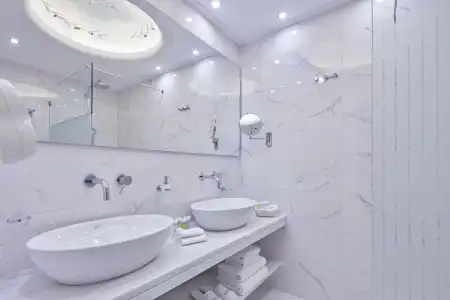 AVA & Suites - 8