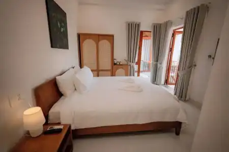 Hue Riverside Villa - 22