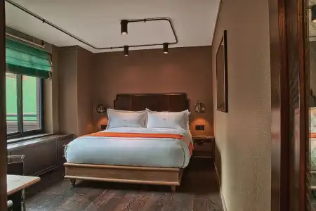 Soho Grand - 80