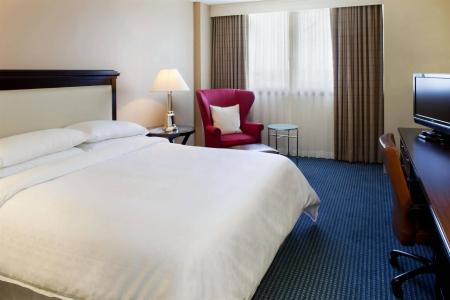 Sheraton Norfolk Waterside - 36