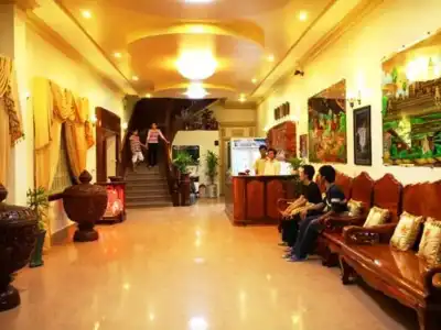 Lux Guesthouse - 22