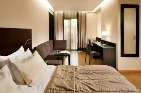 O&B Athens Boutique - 108