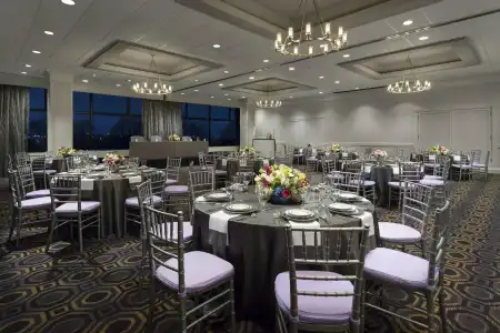 Courtyard by Marriott Boston-Cambridge - 19