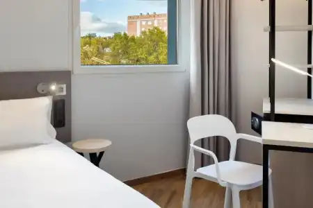 B&B Madrid Alcorcón - 21